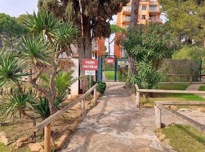 Апартаменти Your Holidays